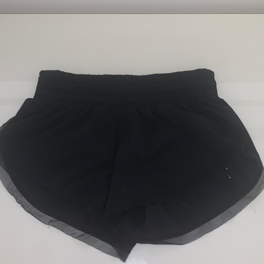 black lulu shorts